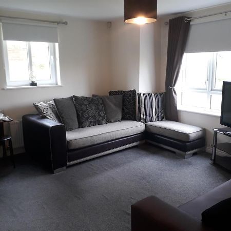 Pond View Apartment แอร์ดรี ภายนอก รูปภาพ