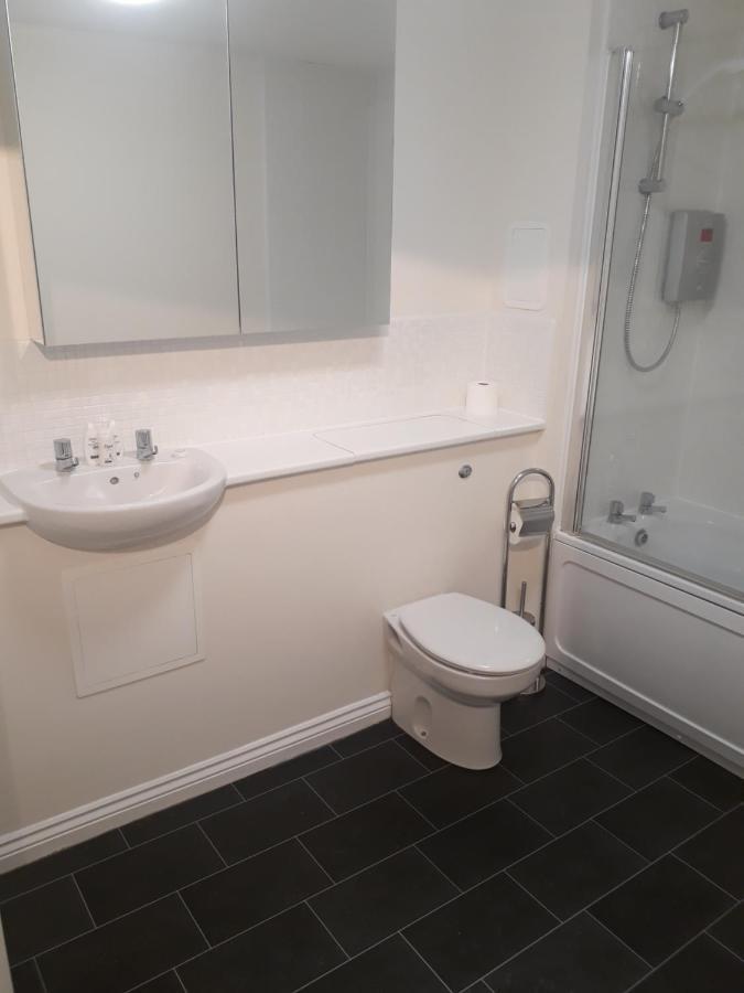Pond View Apartment แอร์ดรี ภายนอก รูปภาพ
