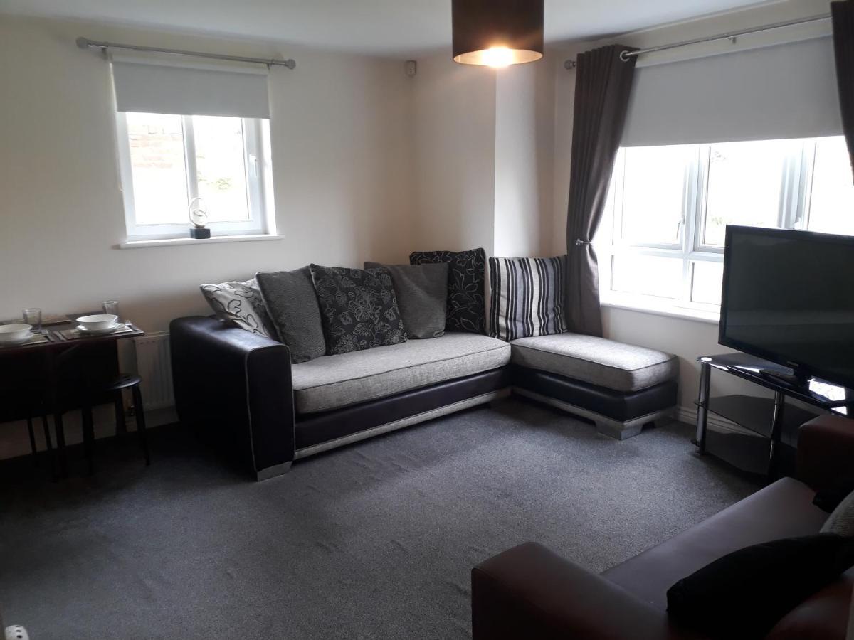 Pond View Apartment แอร์ดรี ภายนอก รูปภาพ